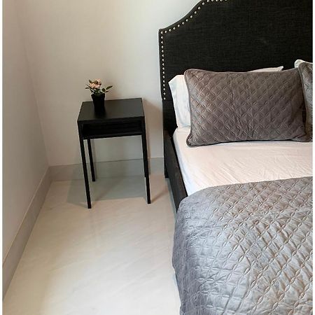 Room & Private Bathroom โบคา ราตัน ภายนอก รูปภาพ