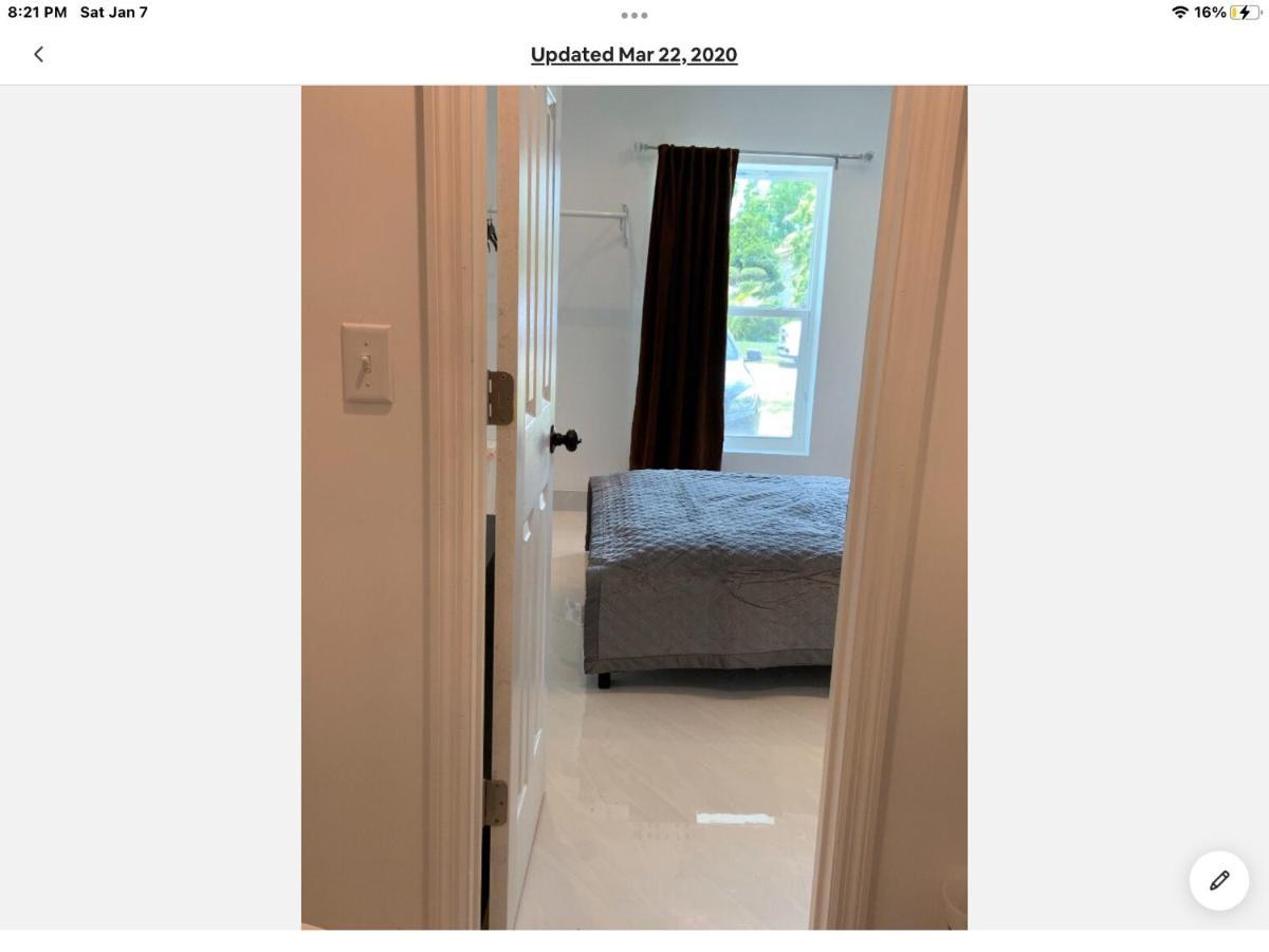 Room & Private Bathroom โบคา ราตัน ภายนอก รูปภาพ